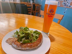 ソーセージとドイツビール